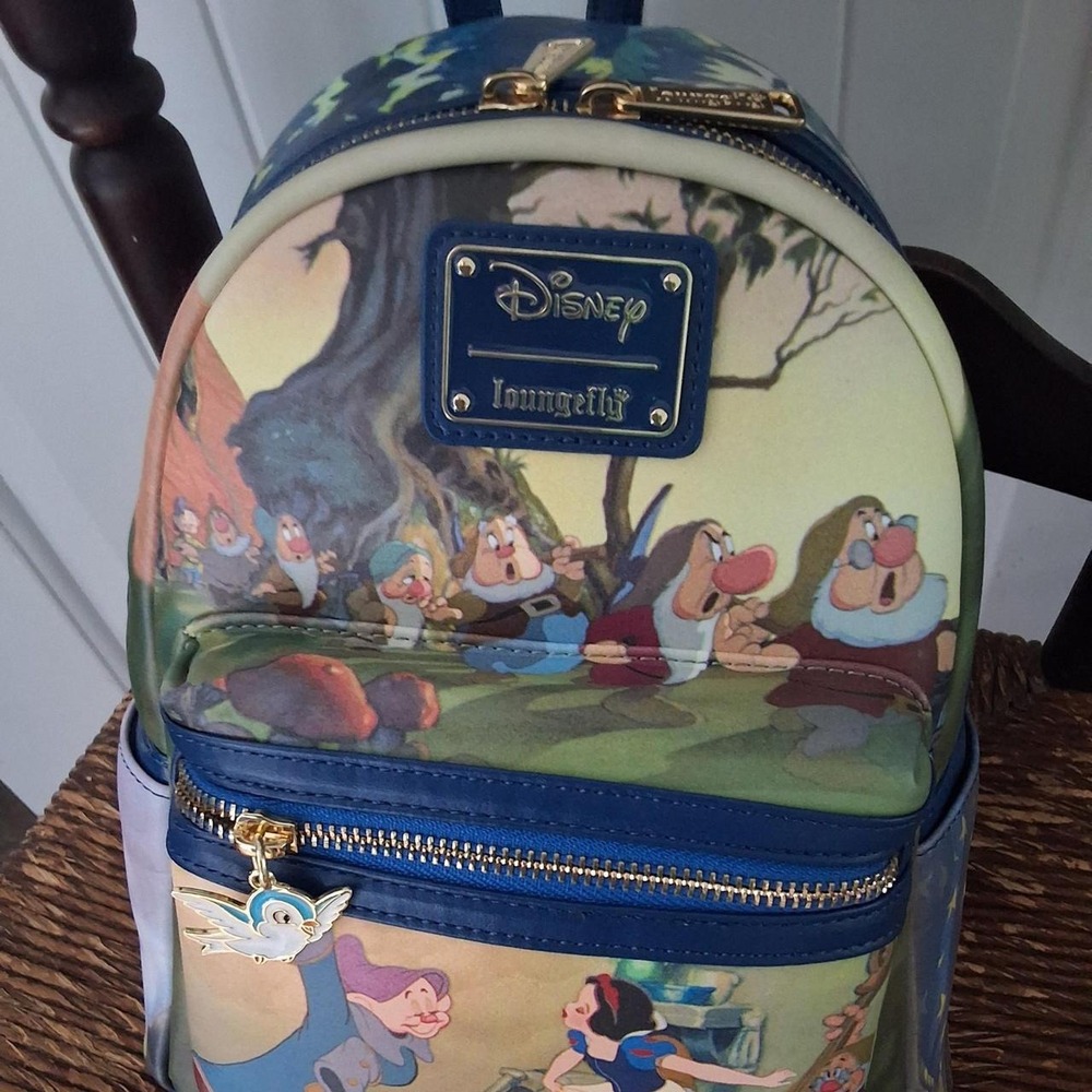 Snow white Disney loungefly